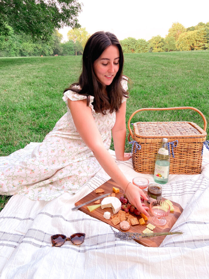 Perfect Summer Picnic How To Curate One ⋆ Kyndal Sowers